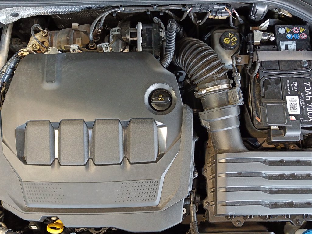 VOLKSWAGEN Golf 2.0 tdi style 150cv dsg