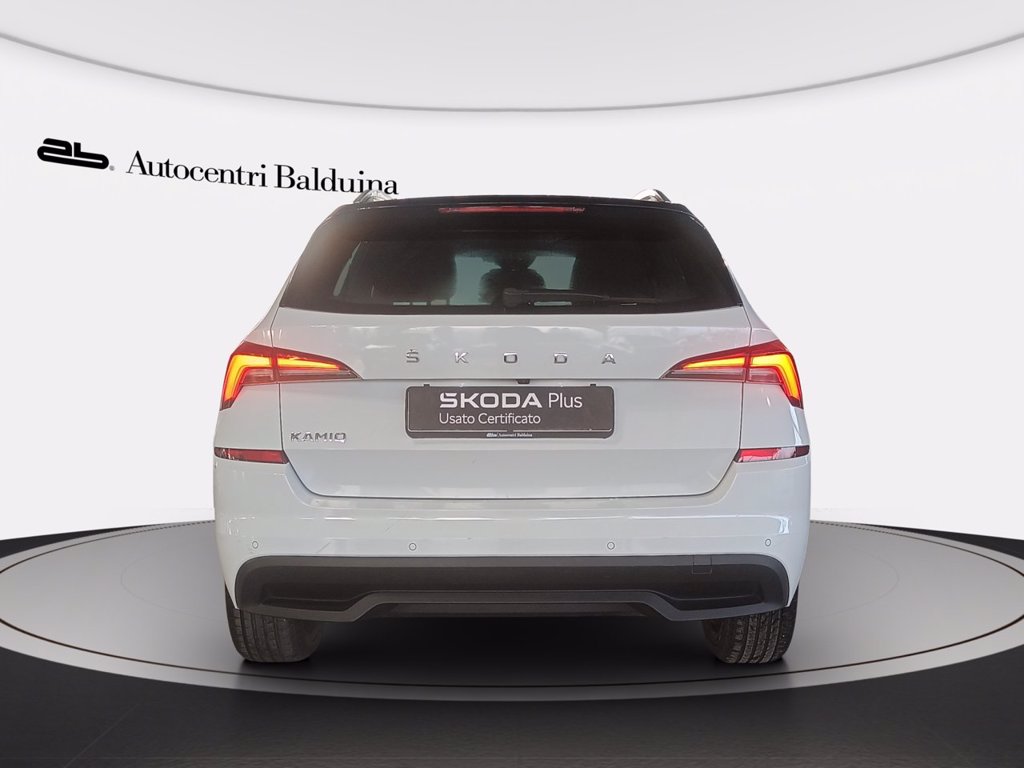 SKODA Kamiq 1.0 tsi dark shade 110cv