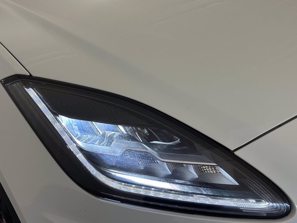 JAGUAR E-pace 2.0d i4 r-dynamic se fwd 163cv