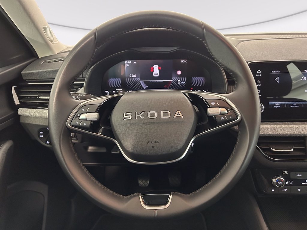 SKODA Kamiq 1.0 tsi black dots 115cv