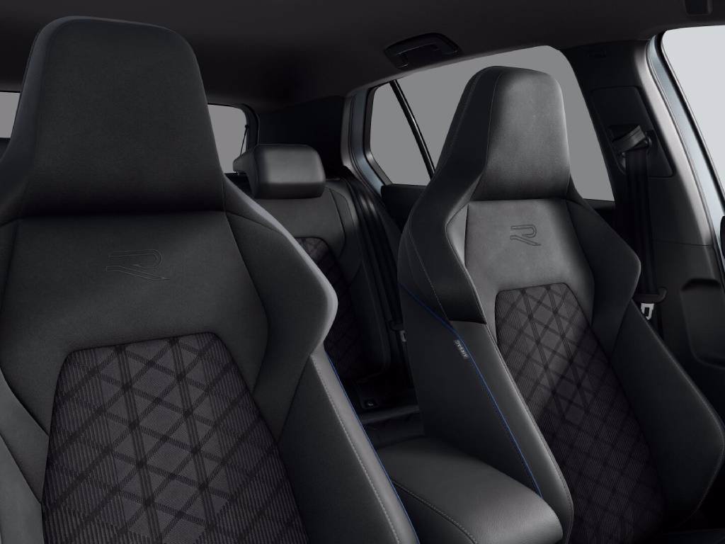 VOLKSWAGEN Golf 2.0 tdi r-line 150cv dsg