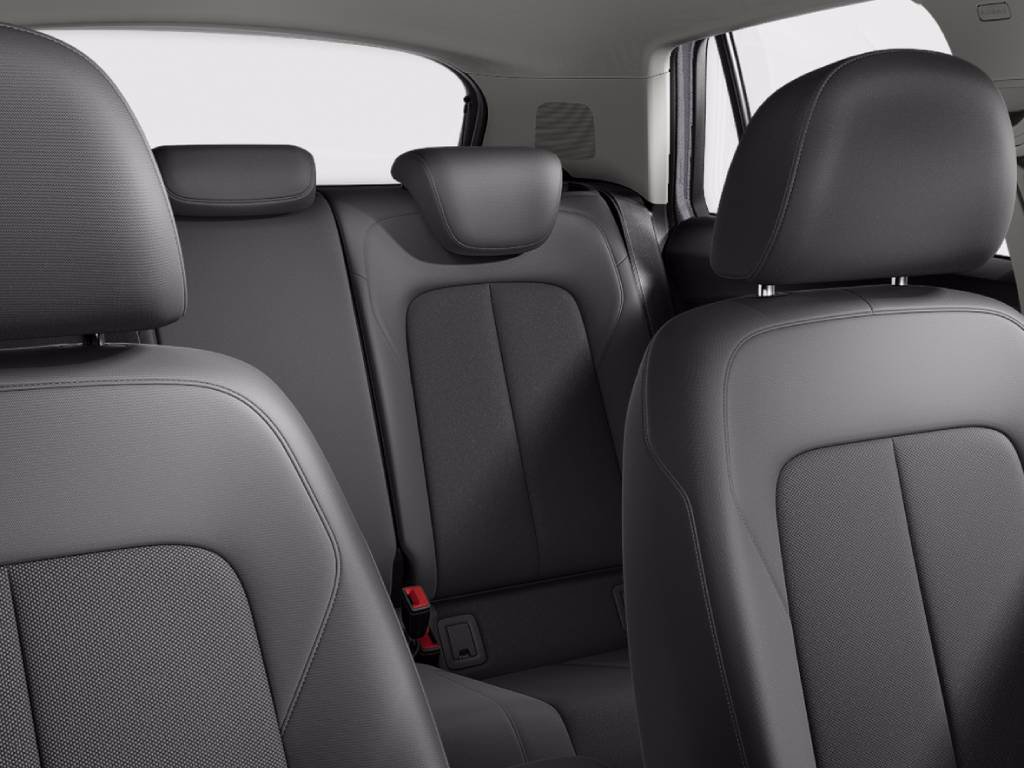 AUDI Q2 35 1.5 tfsi business s-tronic