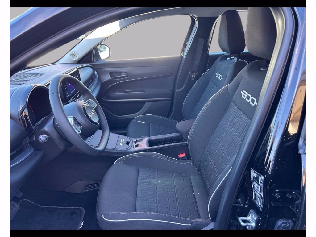 FIAT 600 1.2 hybrid 110cv auto