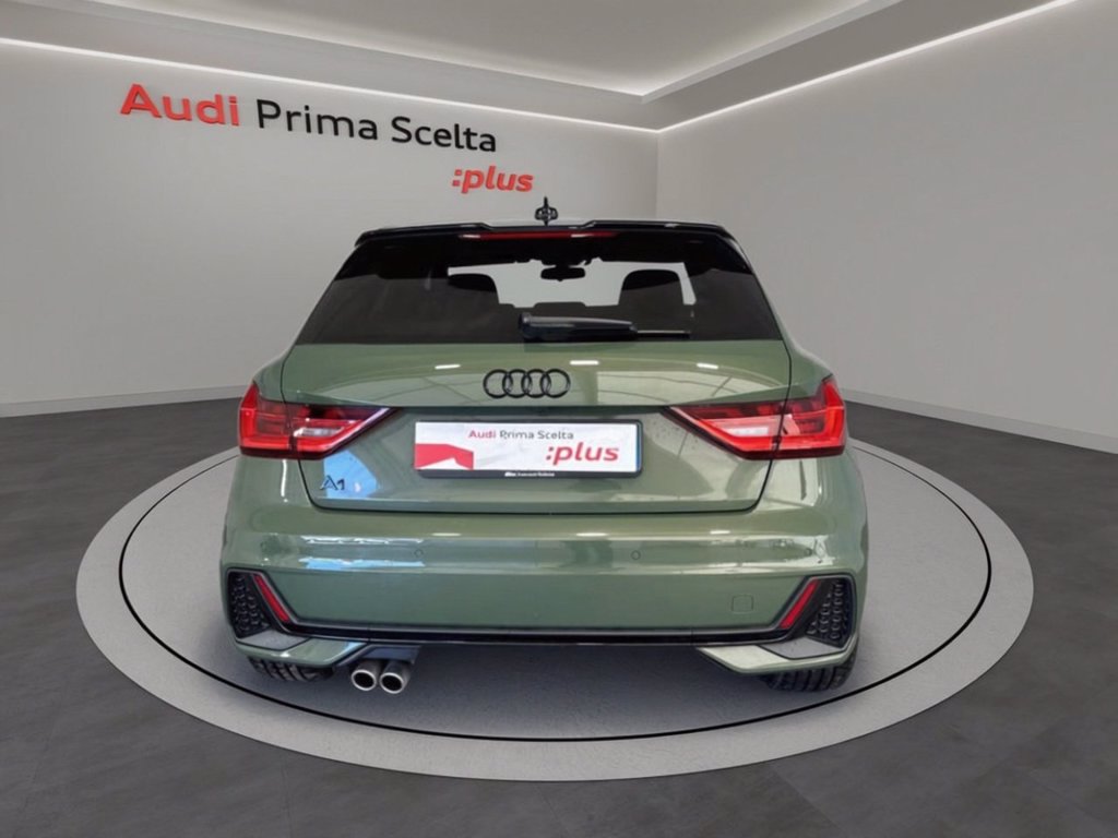 AUDI A1 sportback 40 2.0 tfsi identity black 207cv s-tronic