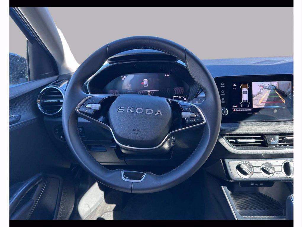 SKODA Fabia 1.0 tsi young edition 95cv