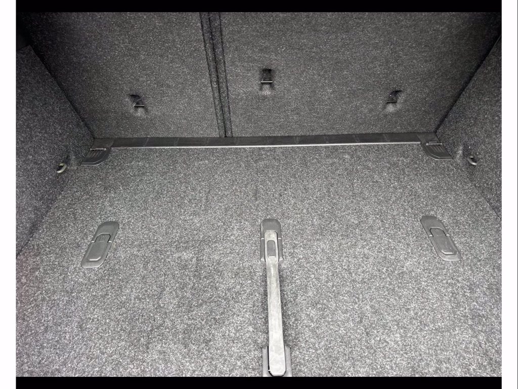 VOLVO V40 cross country 2.0 d2 business plus my19