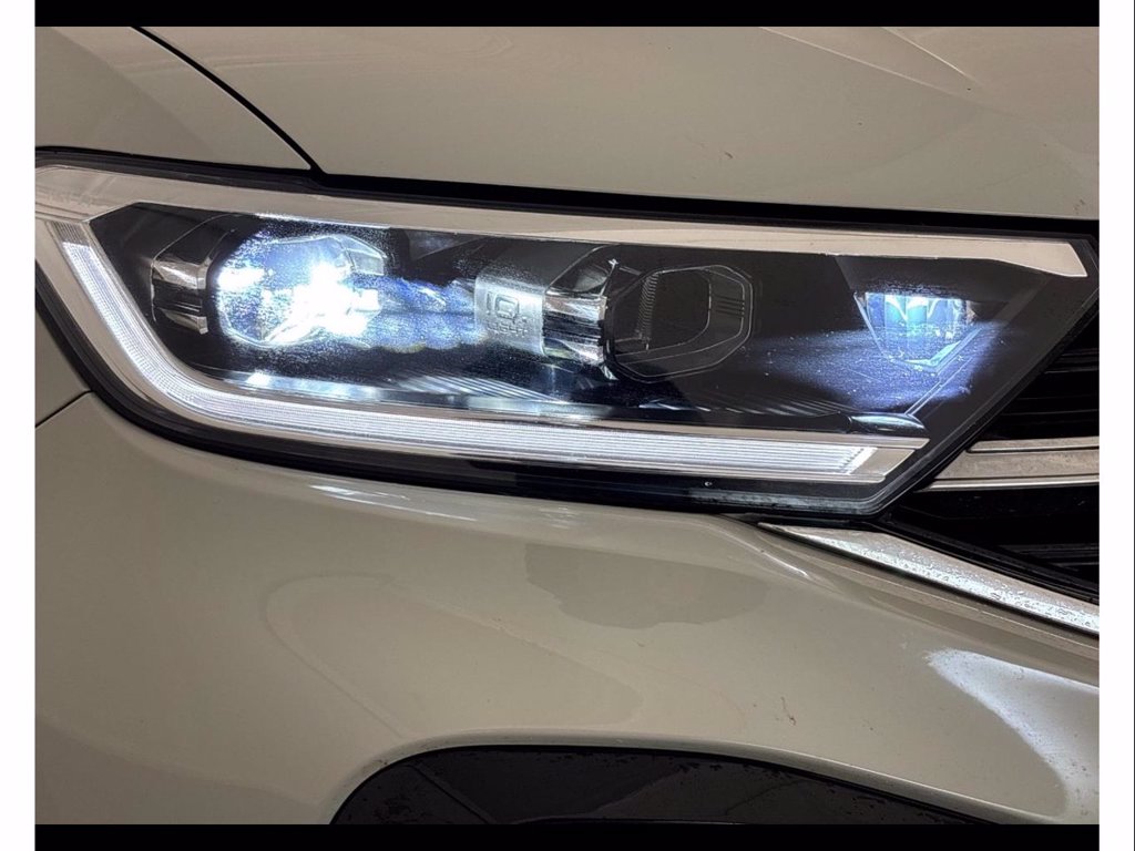 VOLKSWAGEN T-roc 1.5 tsi r-line dsg