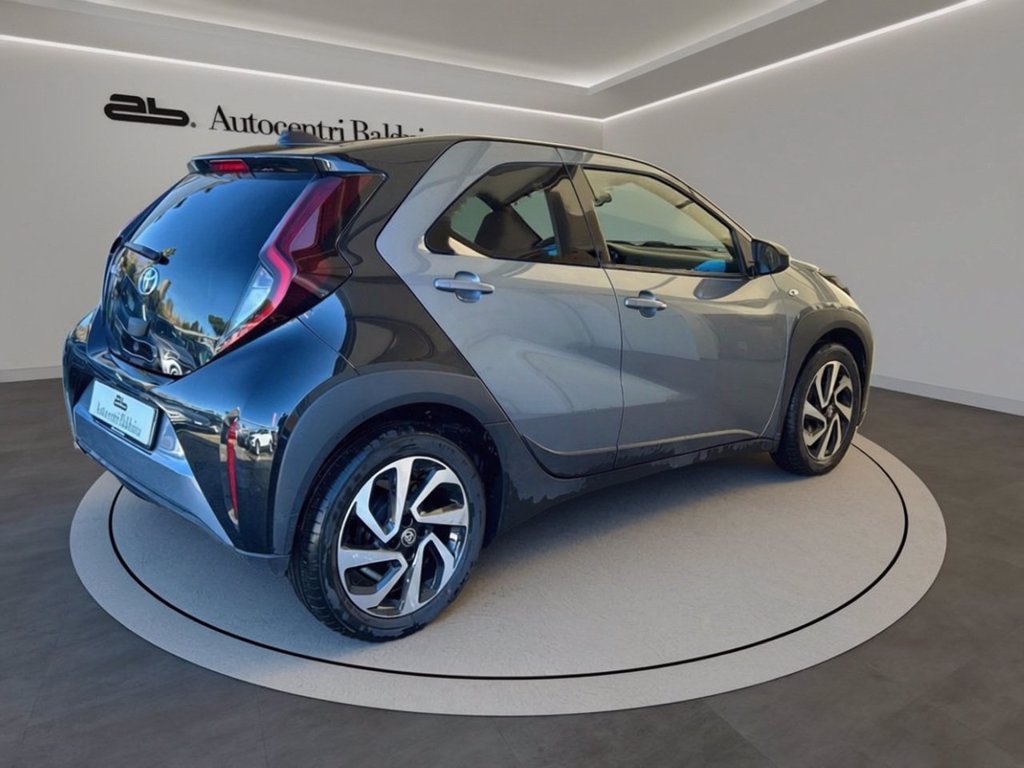 TOYOTA Aygo x 1.0 active 72cv