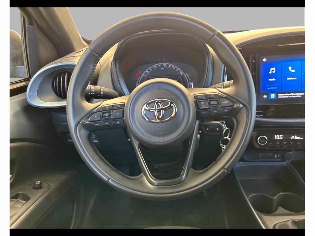 TOYOTA Aygo x 1.0 active 72cv