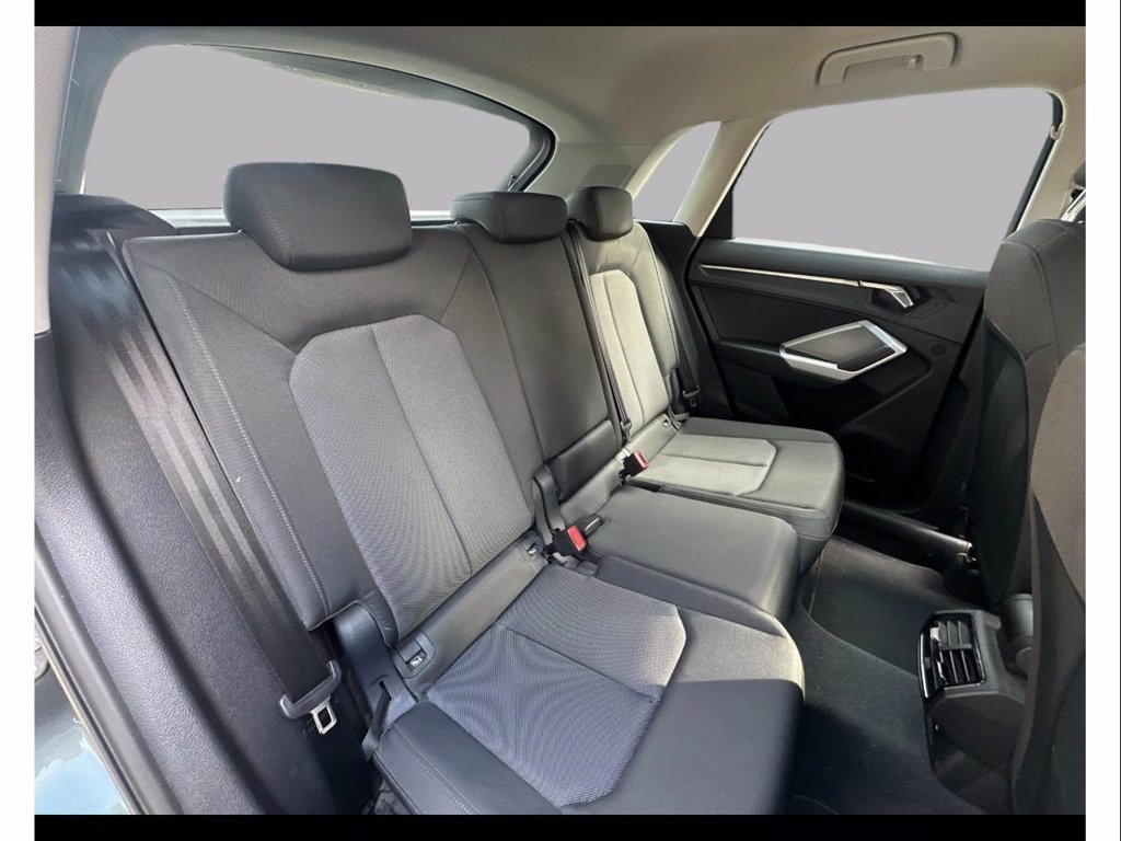 AUDI Q3 35 2.0 tdi s line edition s-tronic