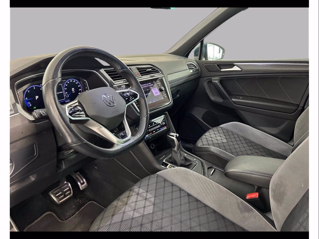 VOLKSWAGEN Tiguan 2.0 tdi r-line 150cv dsg