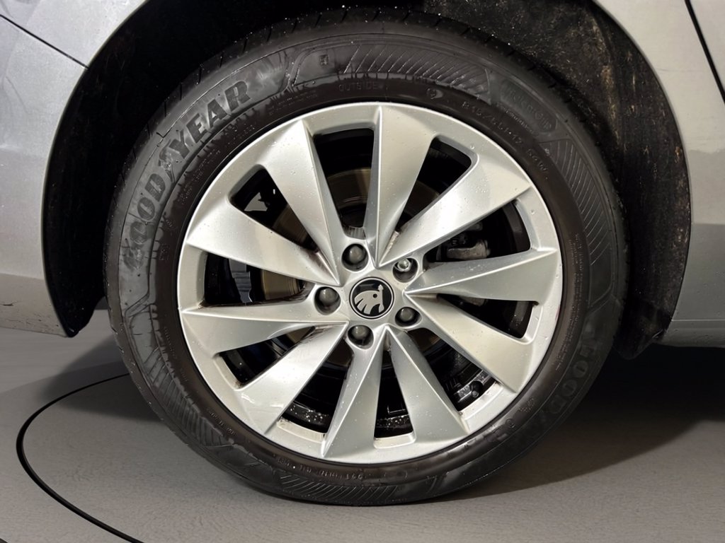 SKODA Superb wagon 2.0 tdi selection 150cv dsg