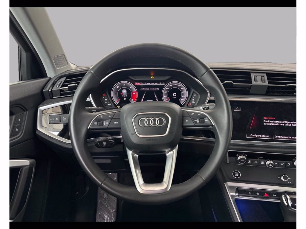 AUDI Q3 35 2.0 tdi business advanced s-tronic