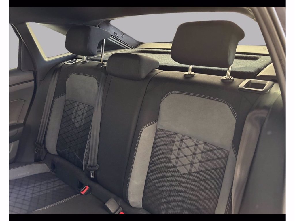 VOLKSWAGEN Taigo 1.0 tsi r-line 110cv dsg