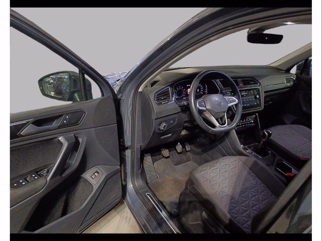 VOLKSWAGEN Tiguan 1.5 tsi life 130cv