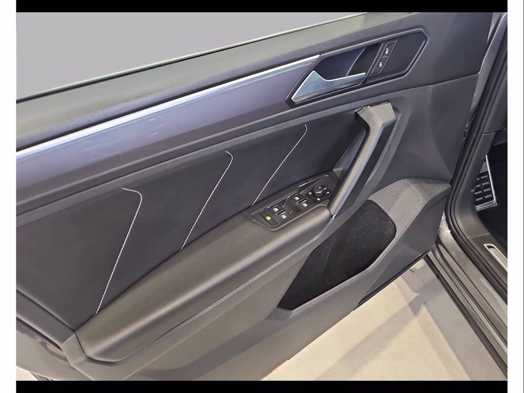 VOLKSWAGEN Tiguan 2.0 tdi advanced r-line exterior pack 150cv dsg