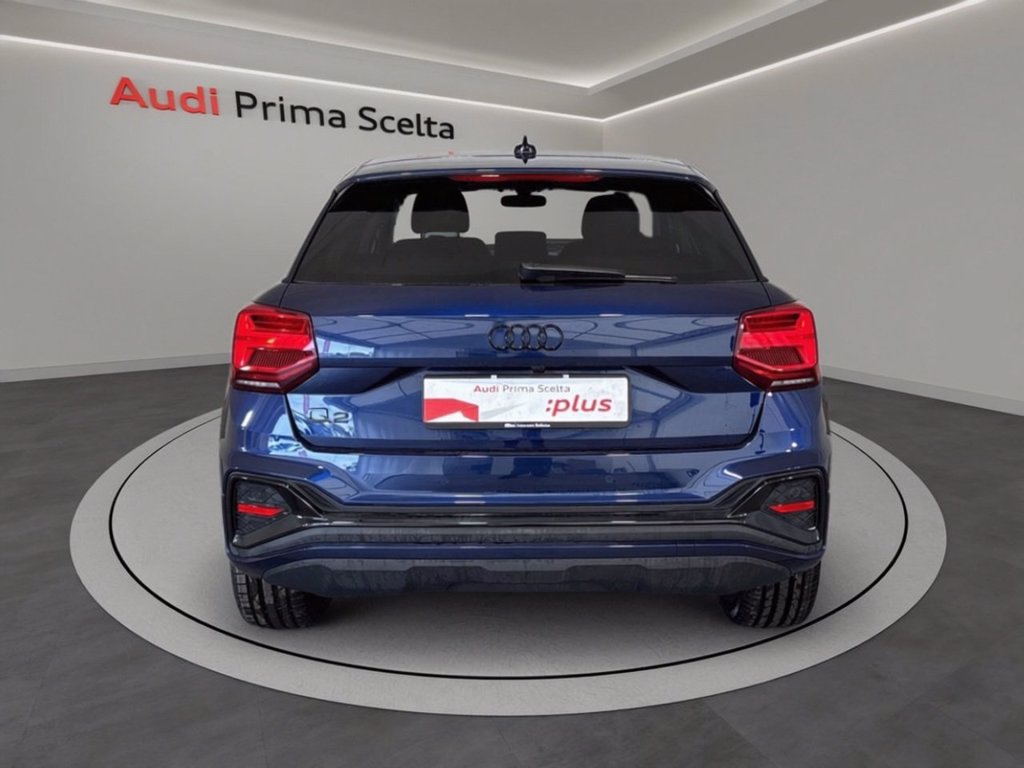 AUDI Q2 30 2.0 tdi identity black