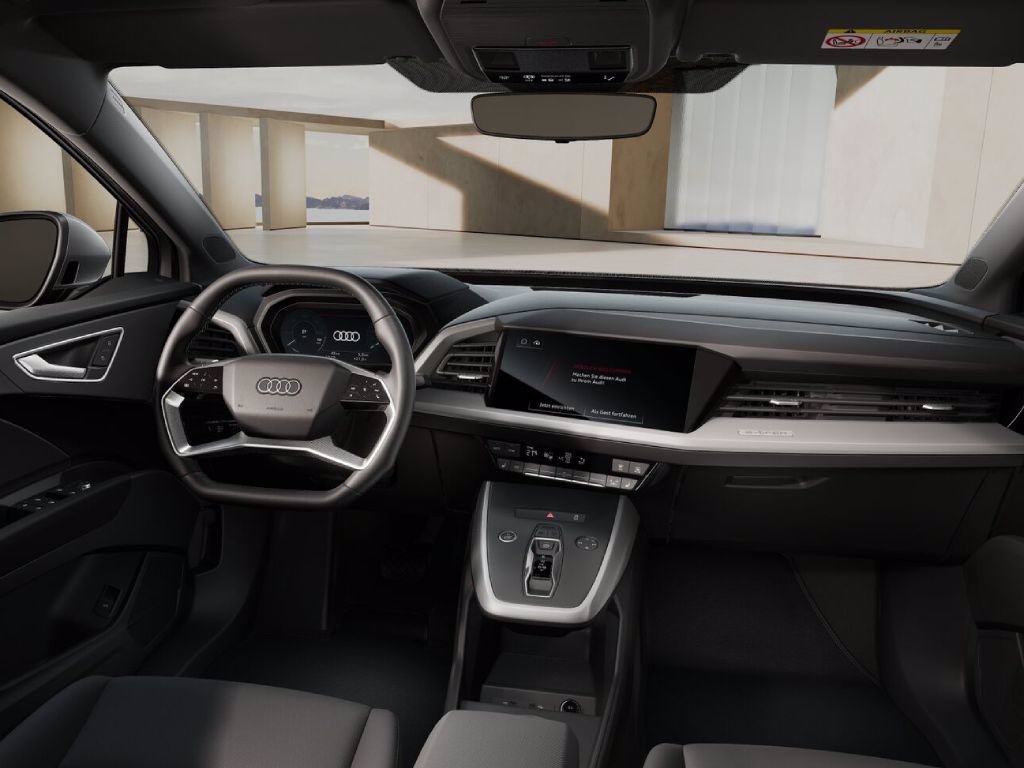 AUDI Q4 e-tron 40