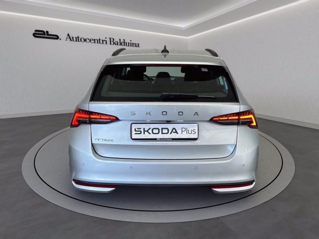 SKODA Octavia wagon 2.0 tdi executive 150cv dsg