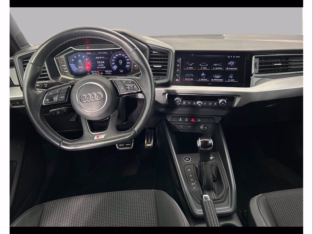 AUDI A1 sportback 30 1.0 tfsi identity black 110cv s-tronic