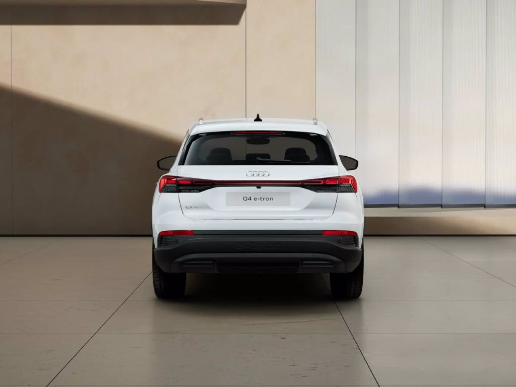 AUDI Q4 e-tron 40