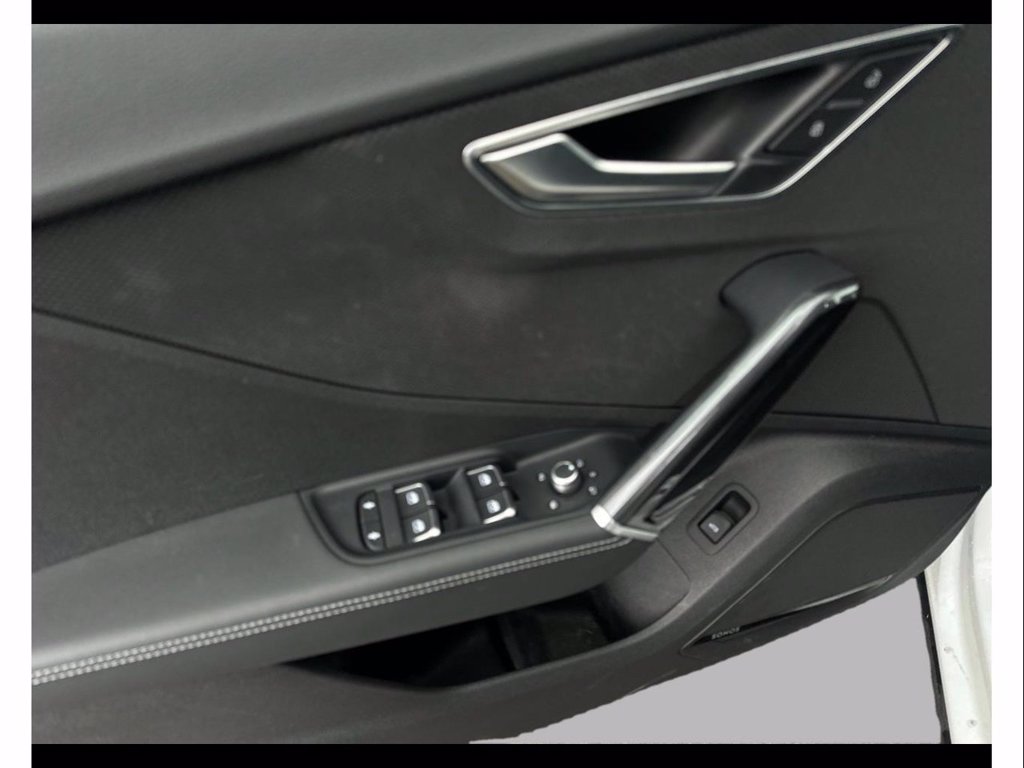 AUDI Q2 SQ2 2.0 tfsi Sport Attitude quattro s-tronic