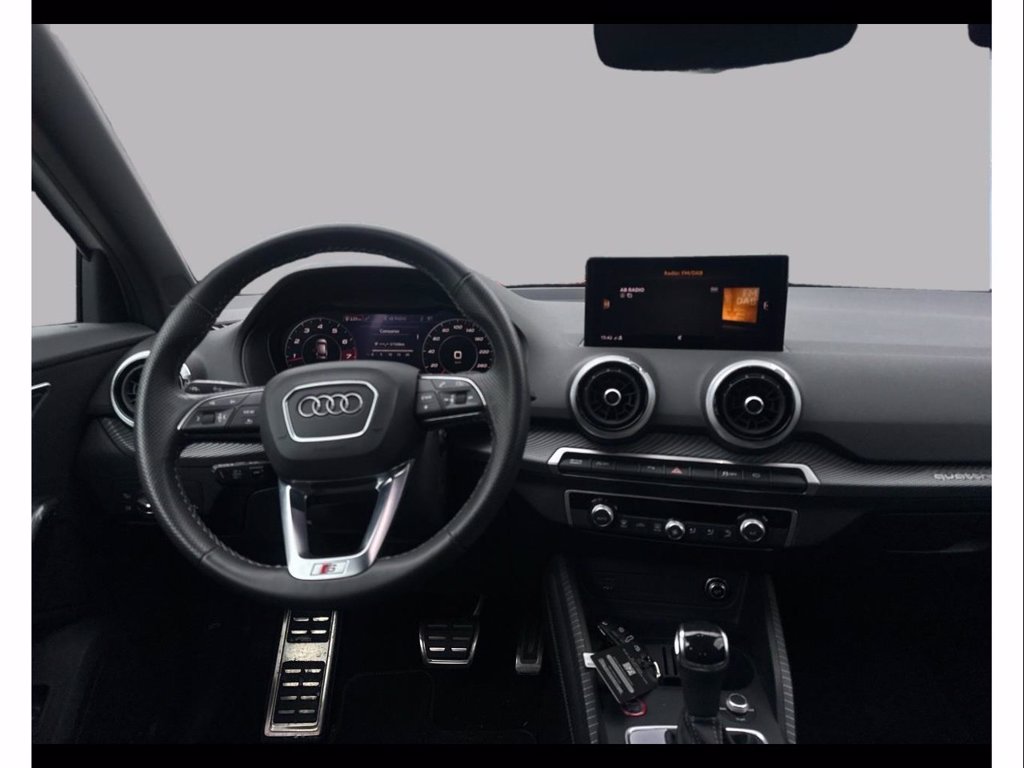 AUDI Q2 SQ2 2.0 tfsi Sport Attitude quattro s-tronic