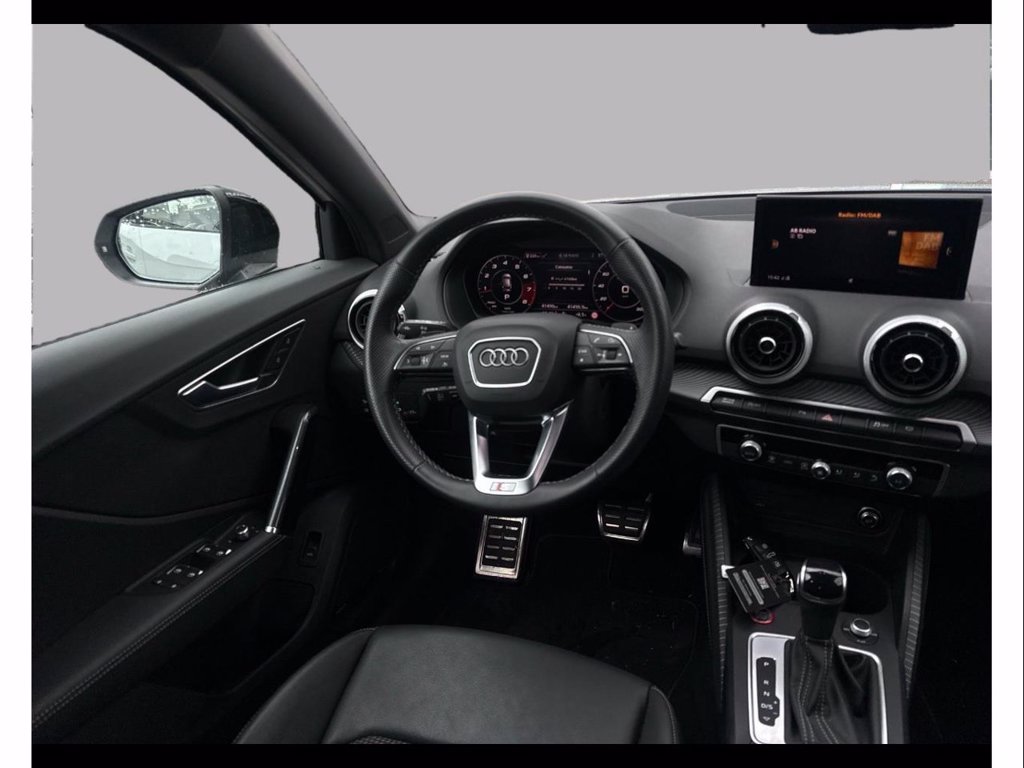 AUDI Q2 SQ2 2.0 tfsi Sport Attitude quattro s-tronic