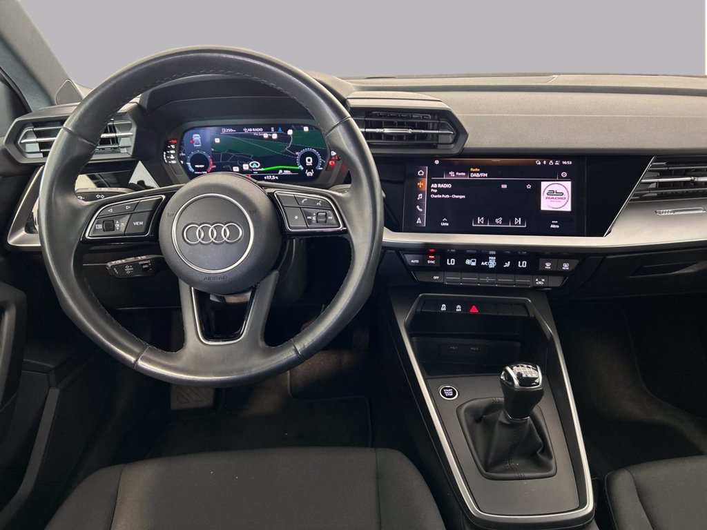 AUDI A3 sedan 30 1.0 tfsi business advanced