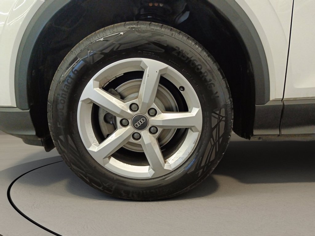 AUDI Q2 30 2.0 tdi business