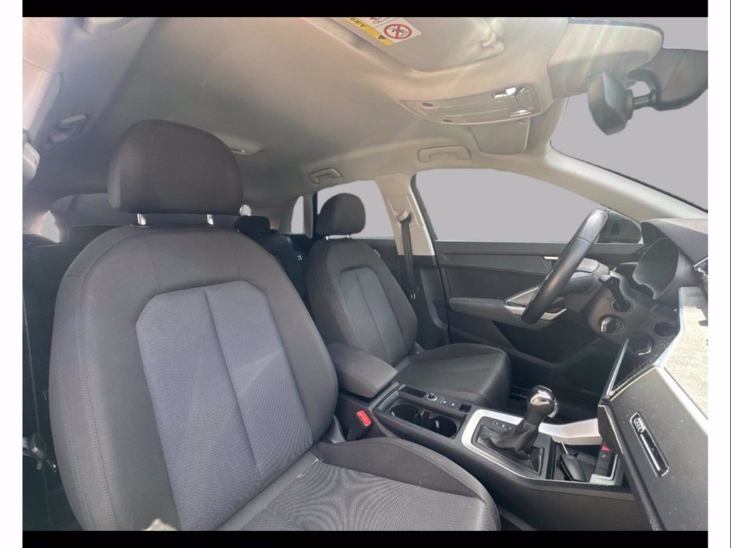 AUDI Q3 35 2.0 tdi business advanced s-tronic