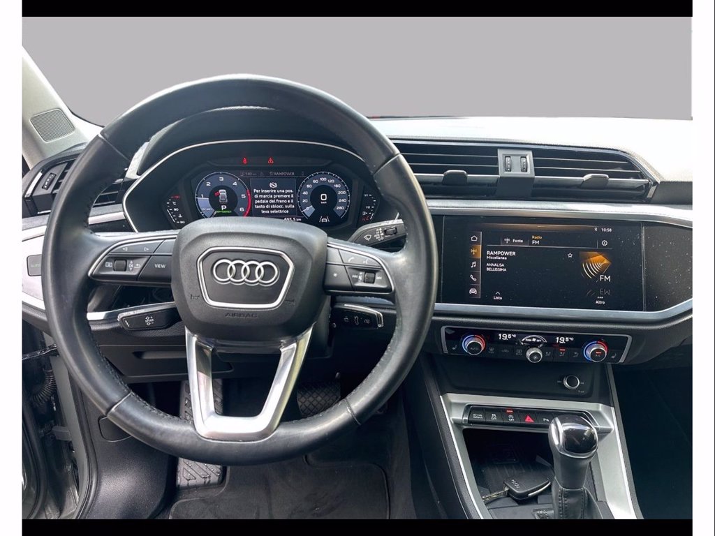 AUDI Q3 35 2.0 tdi business advanced s-tronic