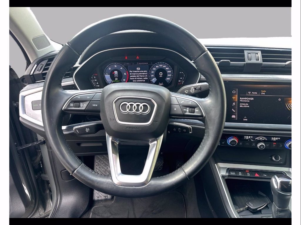 AUDI Q3 35 2.0 tdi business advanced s-tronic