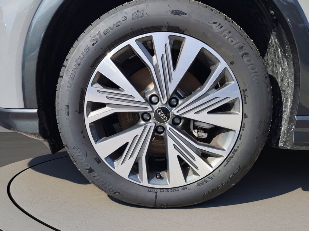 AUDI Q4 e-tron 35 business advanced