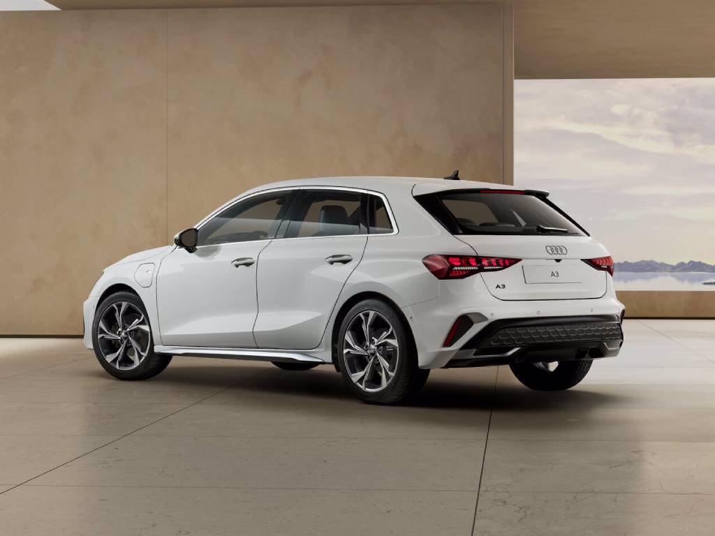 AUDI A3 sportback 1.5 tfsi e s line edition 204cv s-tronic