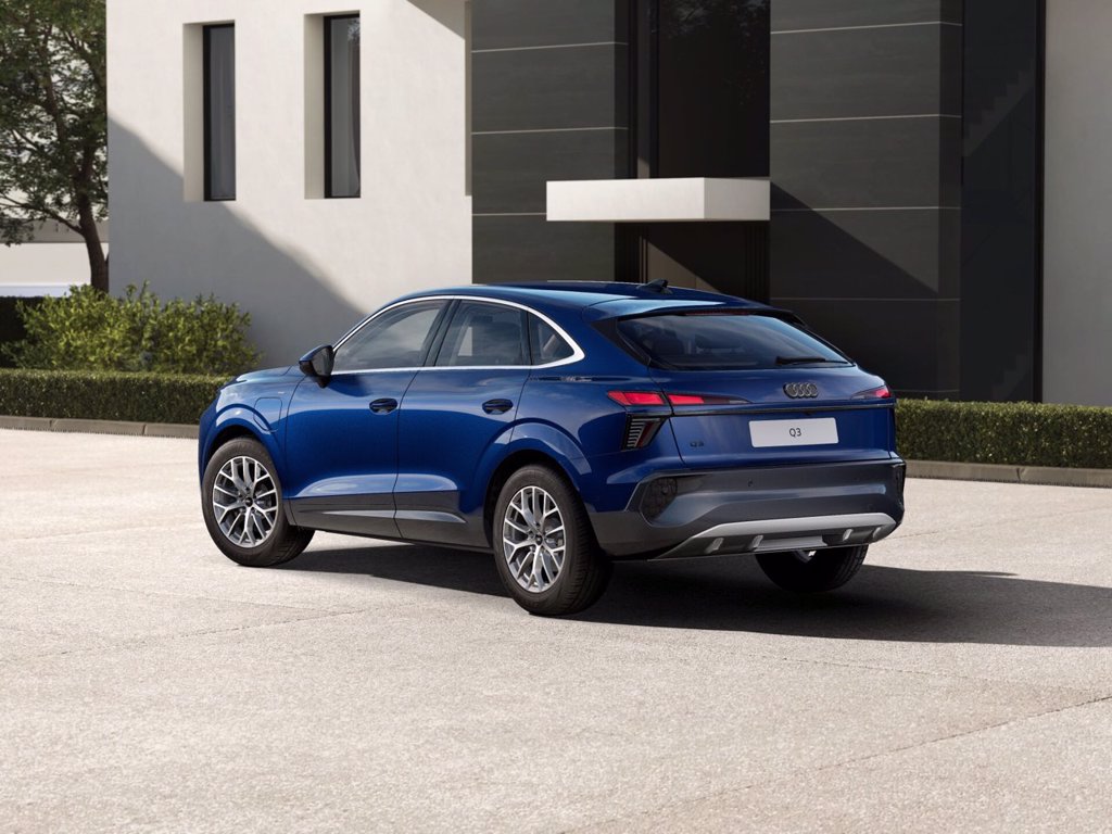 AUDI Q3 sportback 1.5 e-hybrid business advanced 272cv stronic