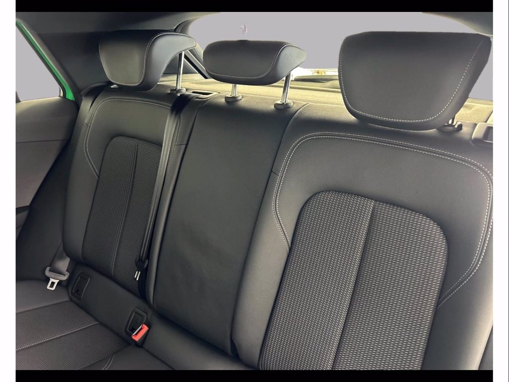 AUDI Q2 40 2.0 tfsi identity black quattro s-tronic