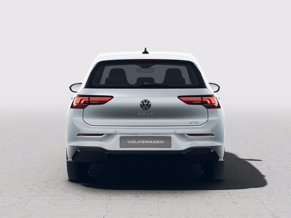 VOLKSWAGEN Golf 1.5 etsi r-line plus 150cv dsg