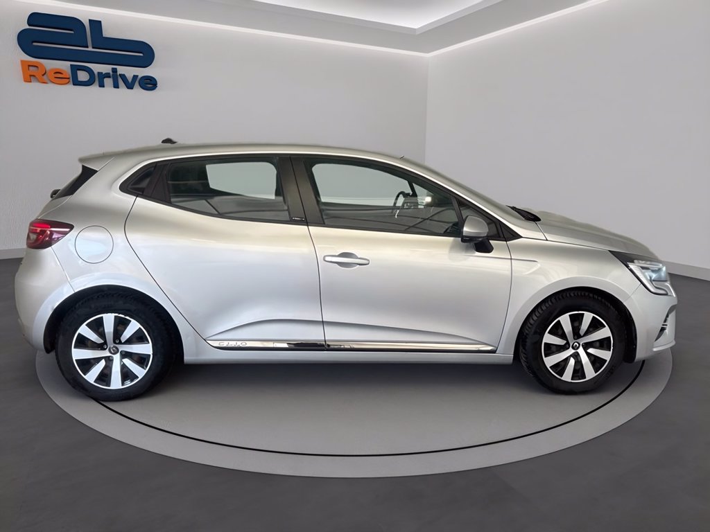 RENAULT Clio 1.6 e-tech hybrid intens 140cv auto