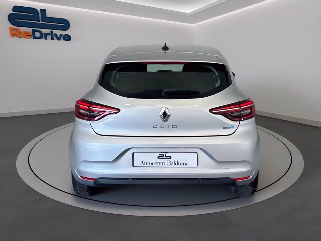 RENAULT Clio 1.6 e-tech hybrid intens 140cv auto