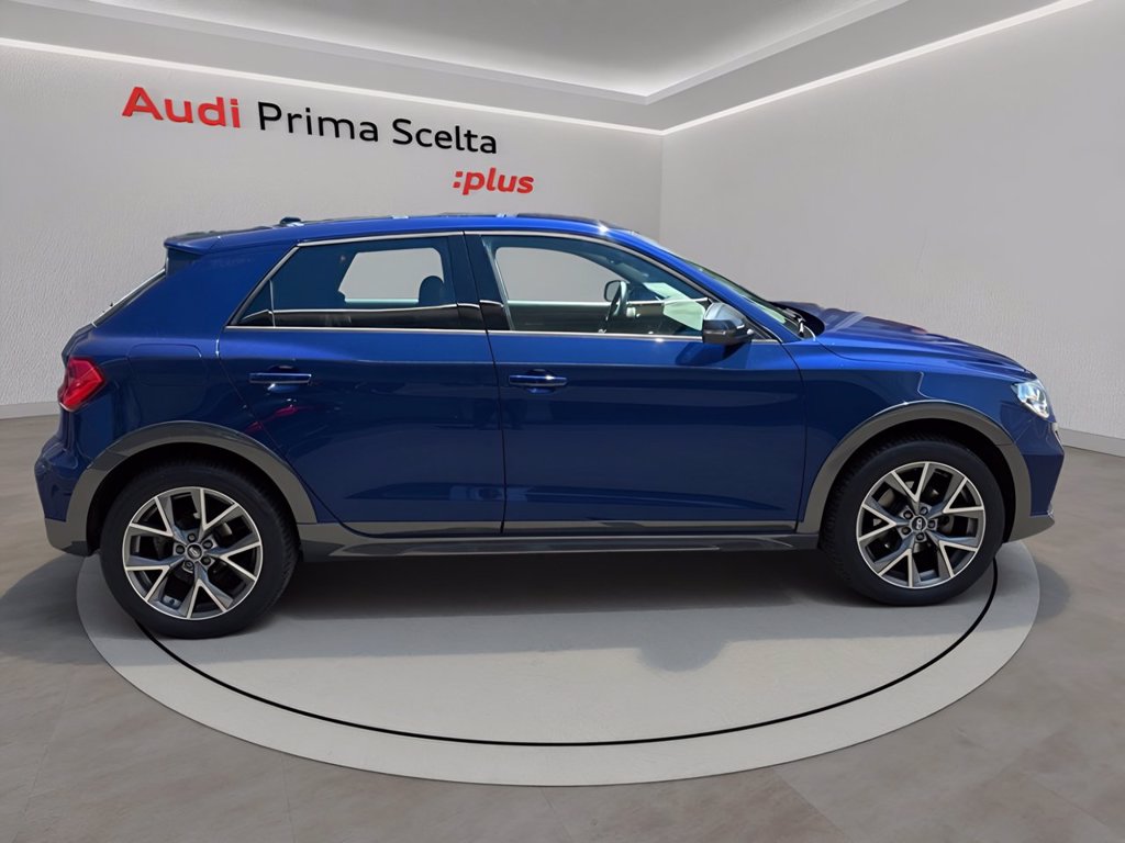 AUDI A1 allstreet 30 1.0 tfsi identity contrast 110cv