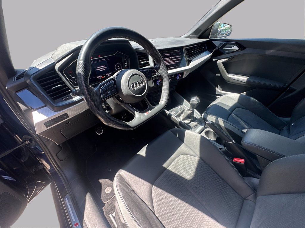 AUDI A1 allstreet 30 1.0 tfsi identity contrast 110cv
