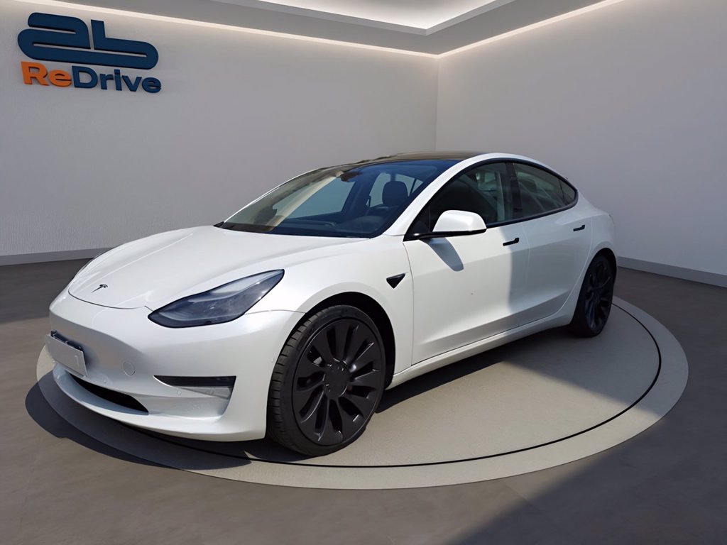 TESLA Model 3 performance dual motor awd