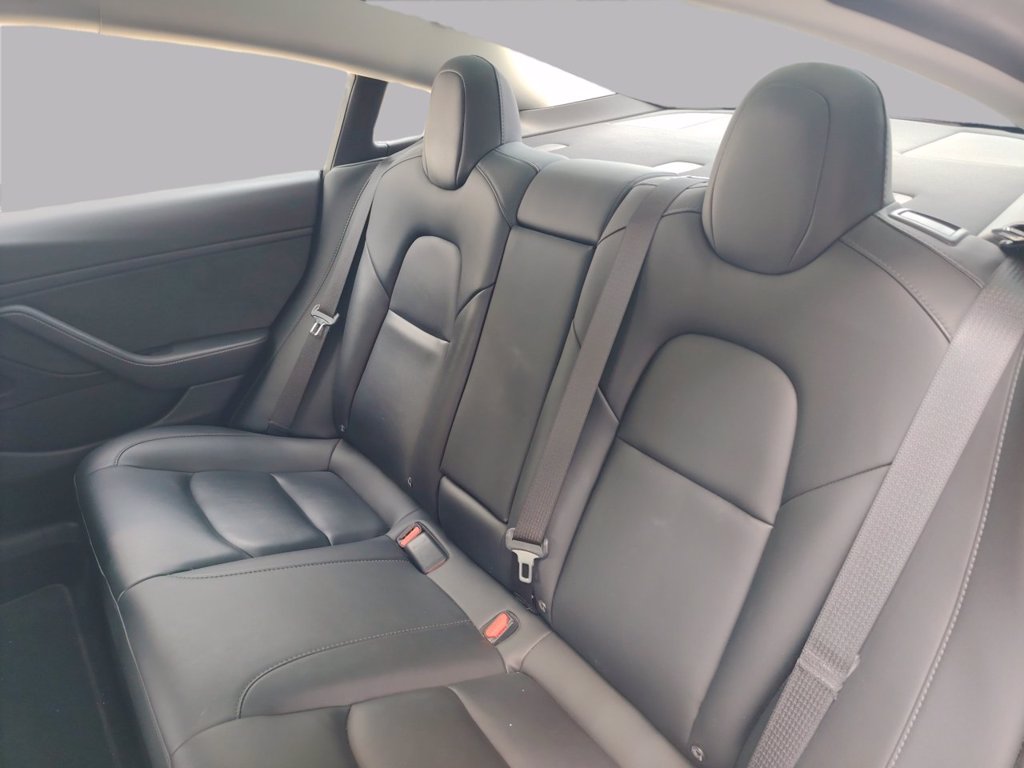 TESLA Model 3 performance dual motor awd