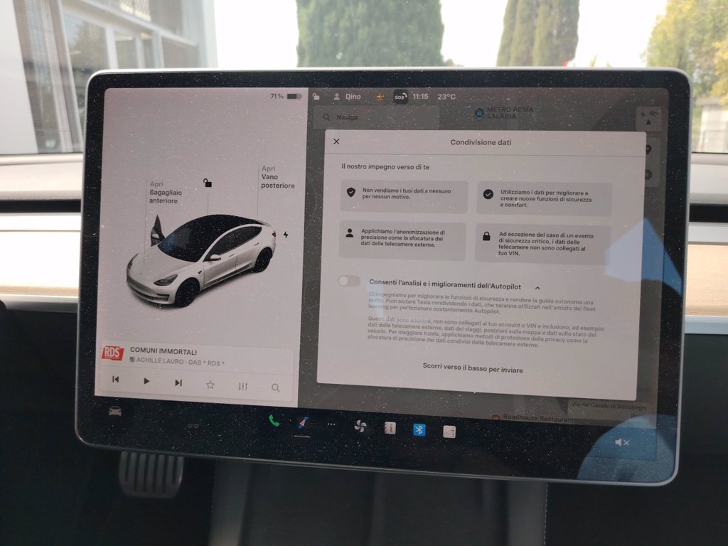 TESLA Model 3 performance dual motor awd
