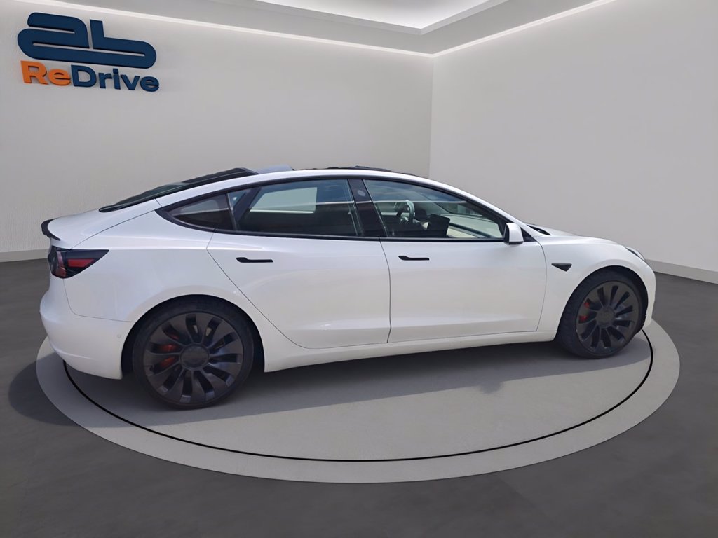TESLA Model 3 performance dual motor awd