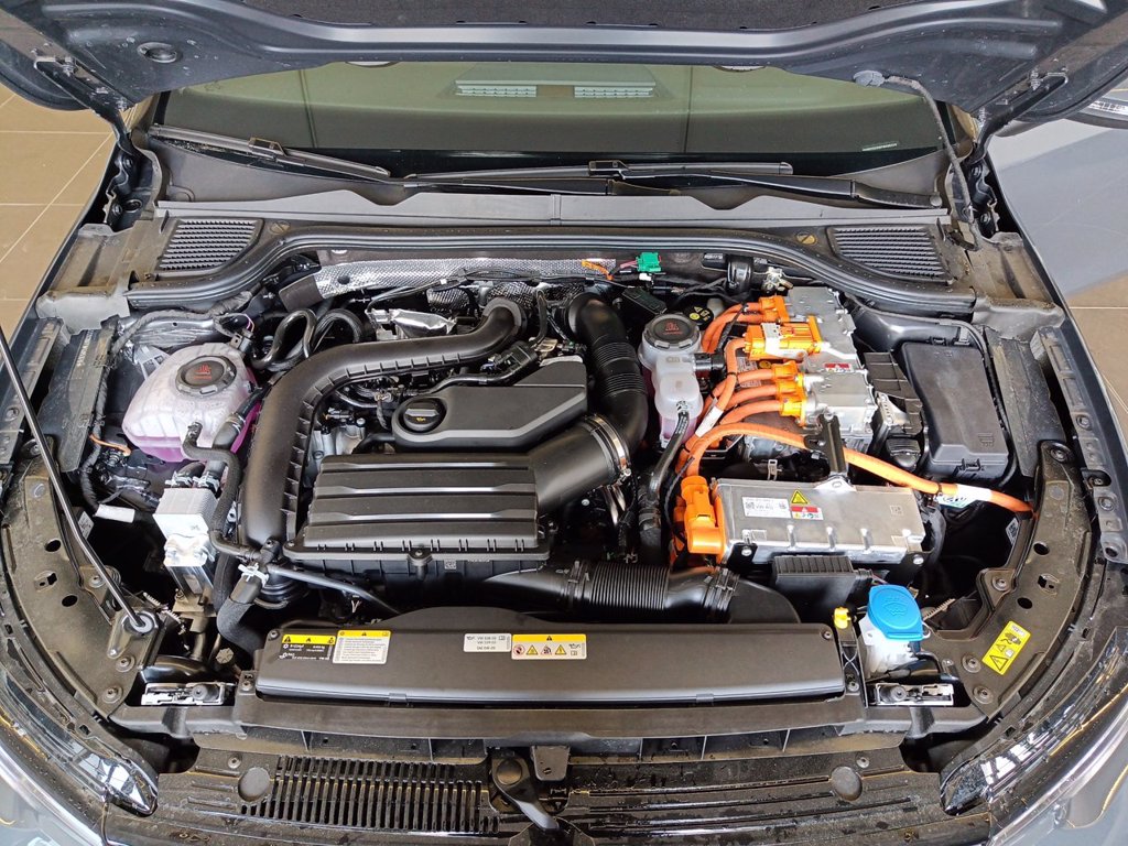 VOLKSWAGEN Golf 1.5 tsi ehybrid edition plus 204cv dsg