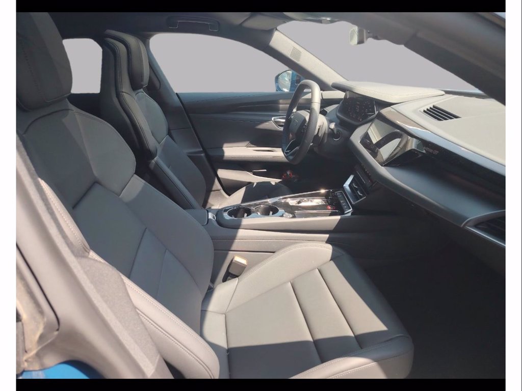 AUDI E-tron gt quattro