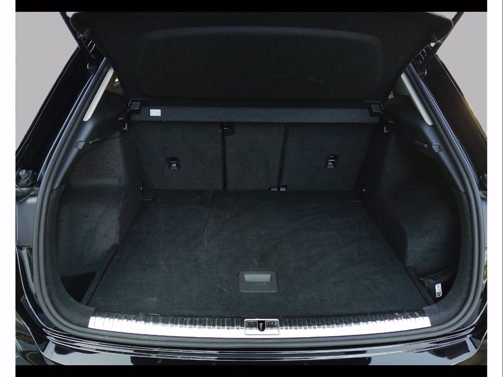 AUDI Q3 35 2.0 tdi business advanced s-tronic