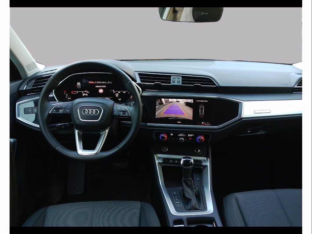 AUDI Q3 35 2.0 tdi business advanced s-tronic